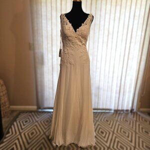 Pronovias‎ Off White Wedding Dress NWT 10
